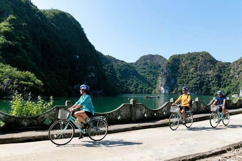 Indochine Cruise Lan Ha Bay