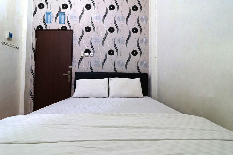 Hotel Semata Wayang Syariah Homestay