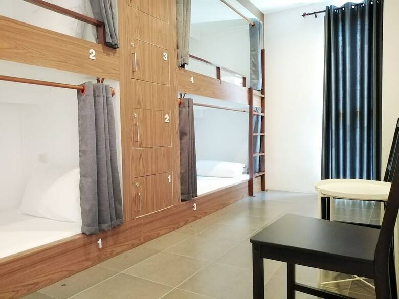 Hostal Wee Hostel