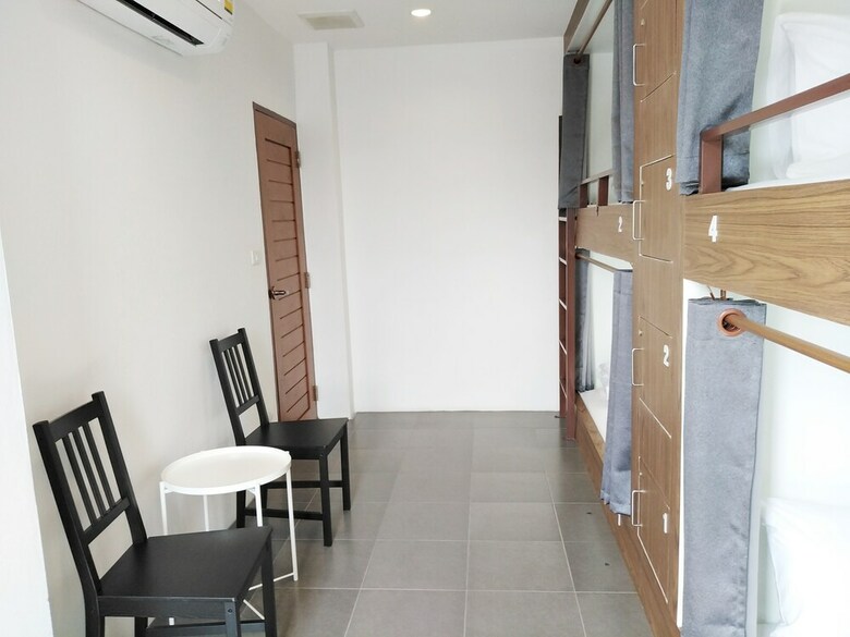 Hostal Wee Hostel