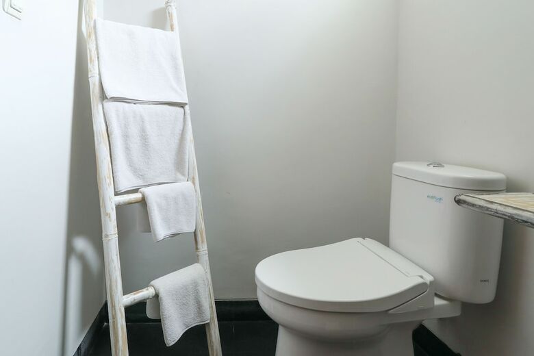 Hostal Base Guesthouse And Hostel