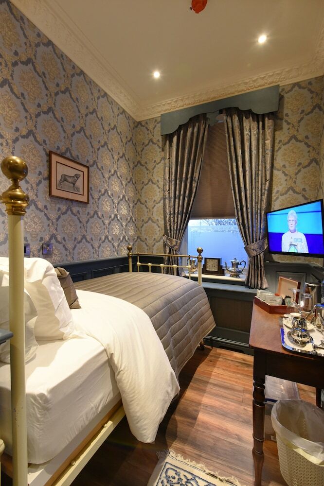 Hotel The Aston Tavern