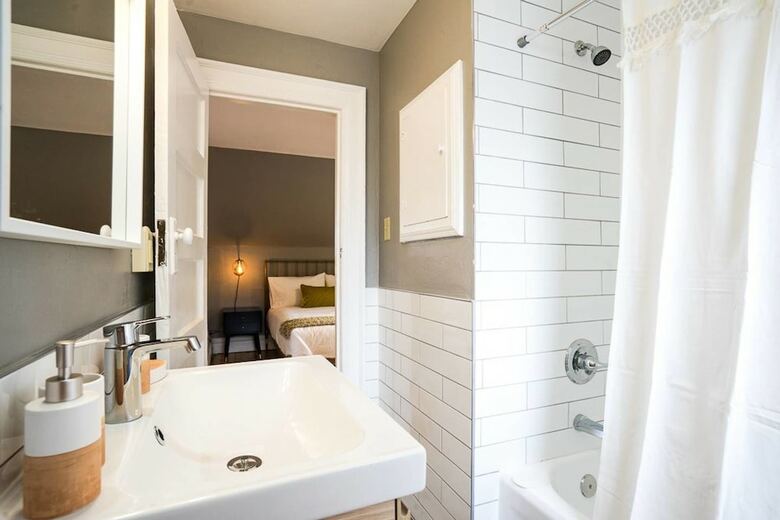Apartamentos The Modern Couple's Getaway Loft With Private Balcony