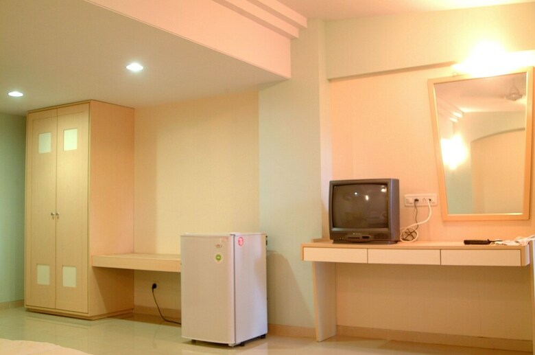 Hotel Ravi Kiran