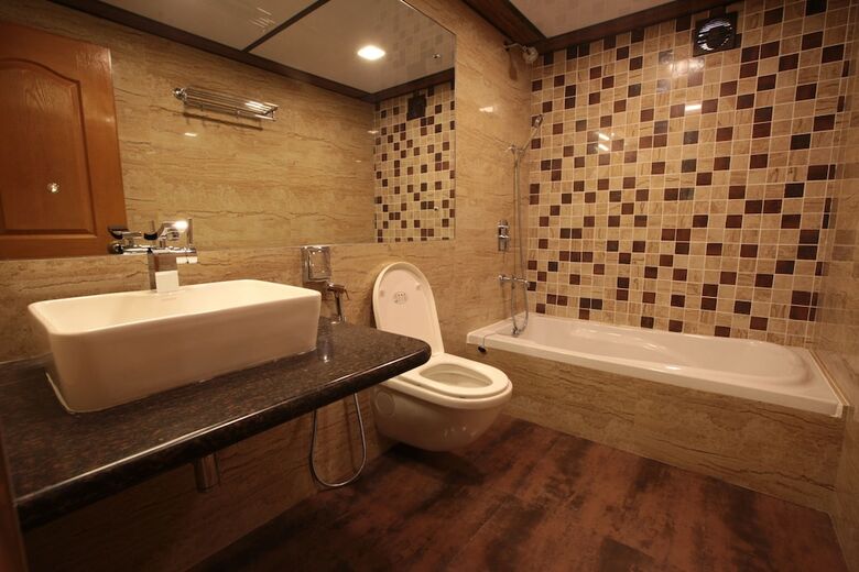 Hotel Ravi Kiran