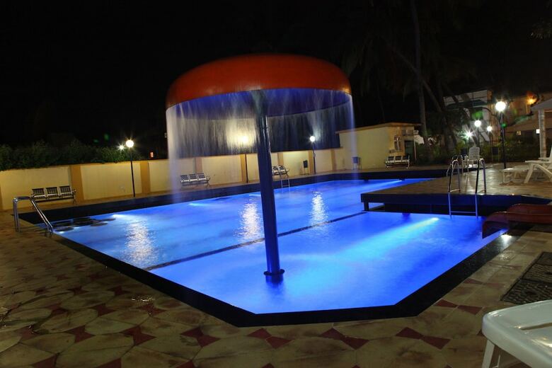 Hotel Ravi Kiran