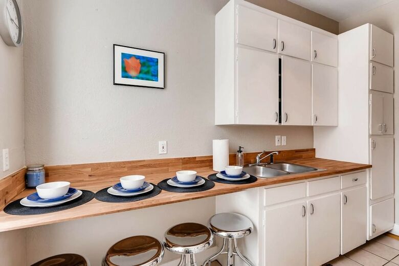 Apartamentos The Blue Rino - A Modern Experience