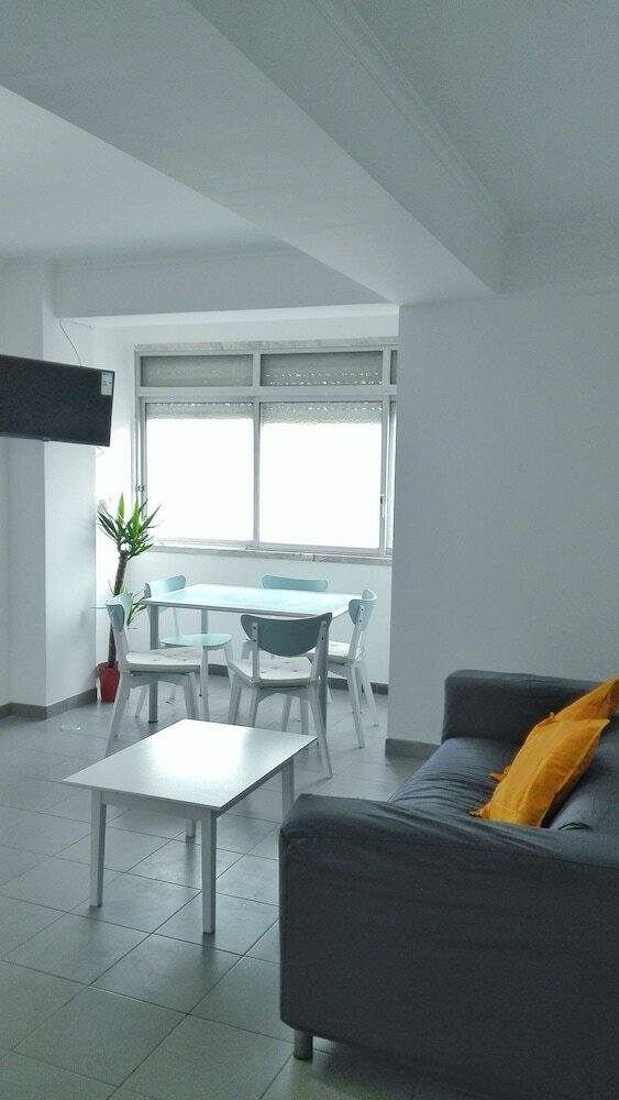 Apartamentos Odivelas Metro Hospedagem