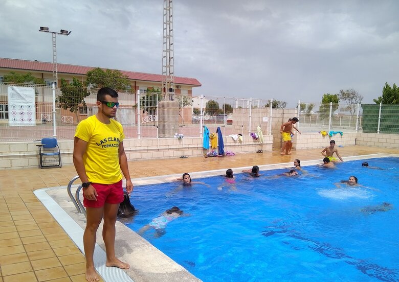 Hostal Residencia Las Claras Del Mar Menor - Hostel
