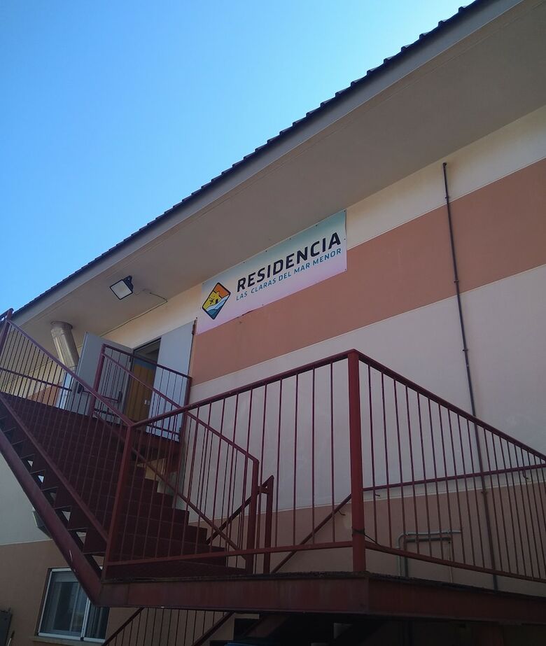 Hostal Residencia Las Claras Del Mar Menor - Hostel