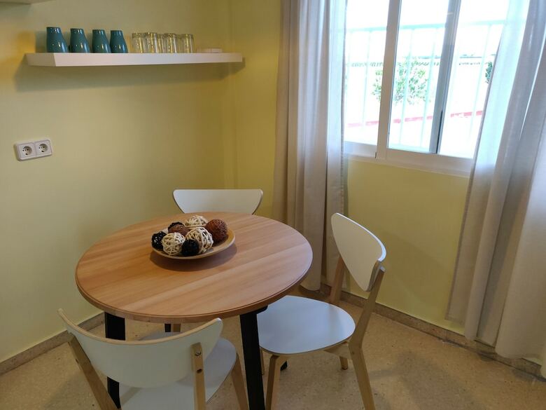Hostal Residencia Las Claras Del Mar Menor - Hostel