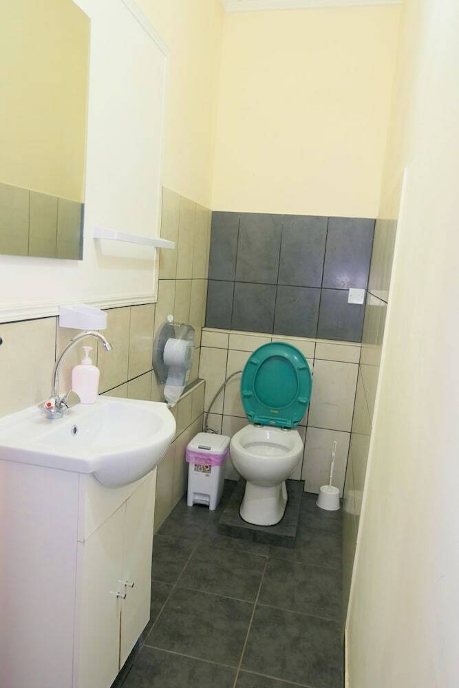 Hostal House Of Nissus - Hostel