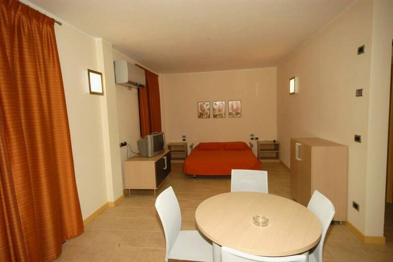 Apartamentos Appartamenti Castellaro