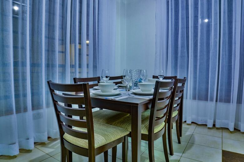 Hotel Edmor Residences - Riverside