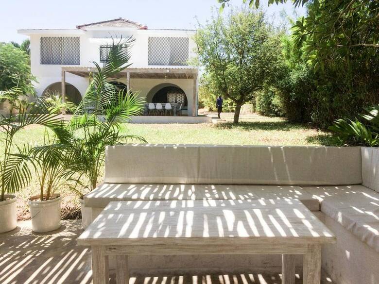 Baobab Beach House Bed & Breakfast