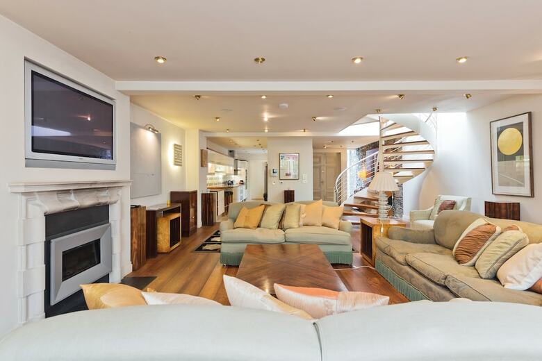 Apartamentos The Brendan Gleeson Suite - Hiphipstay
