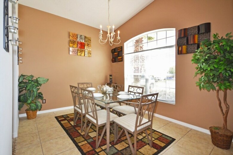 Hampton Lakes 215449