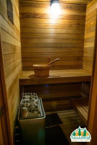 Hotel Bosques De Monterreal