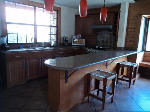 Hotel Bosques De Monterreal