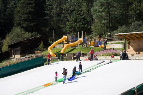 Hotel Bosques De Monterreal