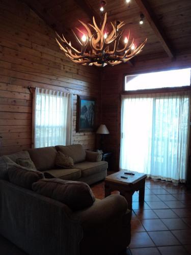 Hotel Bosques De Monterreal