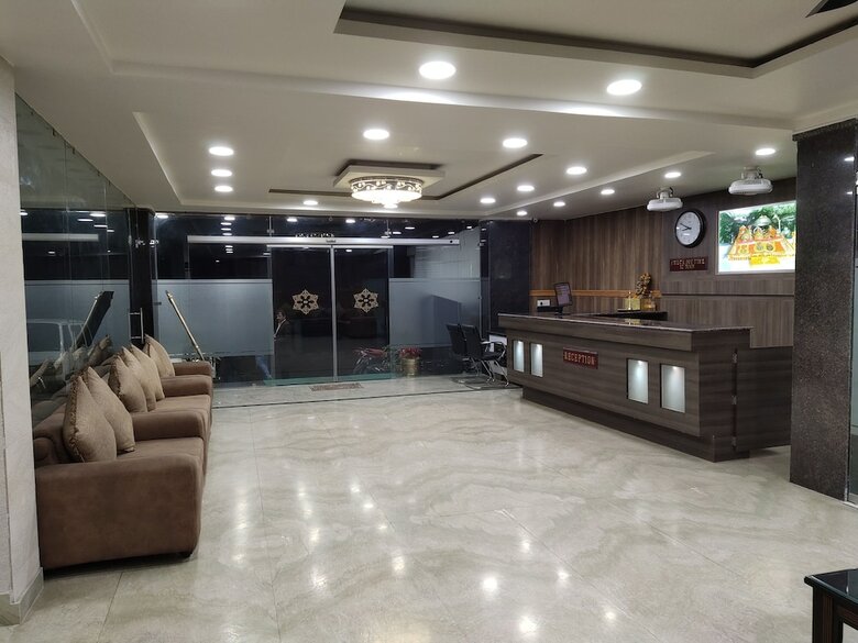 Hotel Chintpurni International