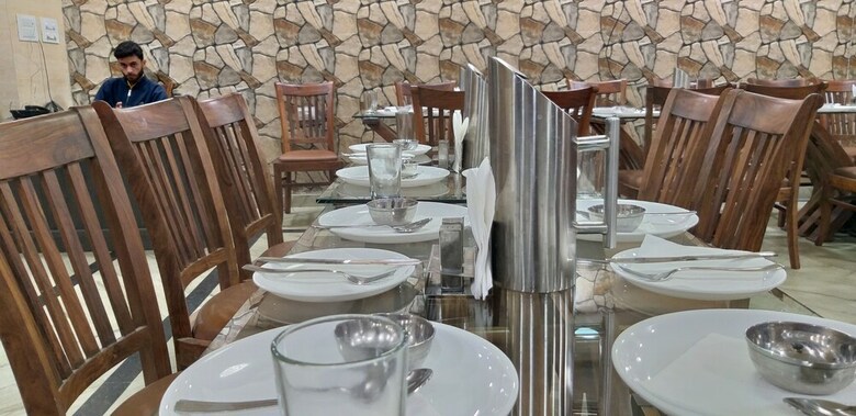 Hotel Chintpurni International