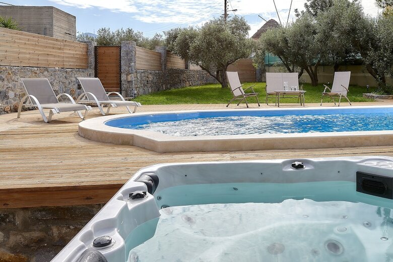 Apartamentos Feronia Villas