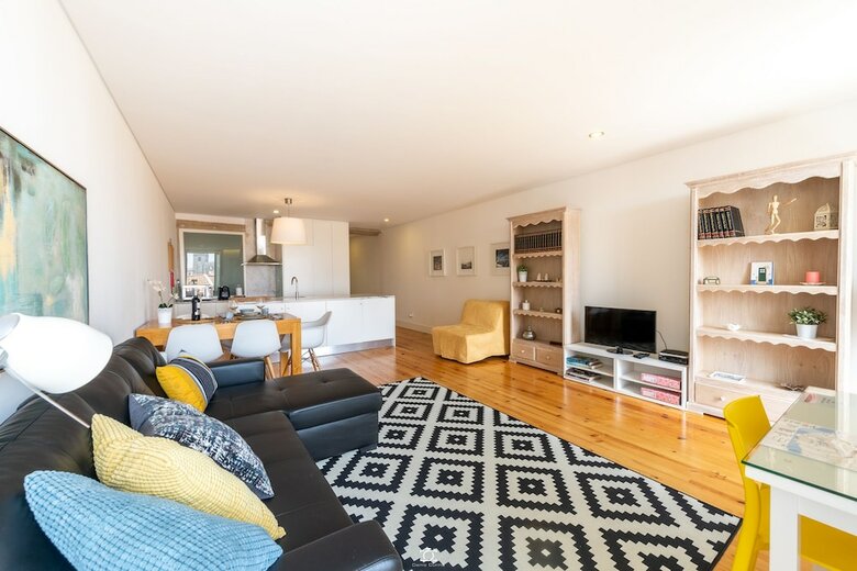 Apartamentos Merc Porto Vitoria