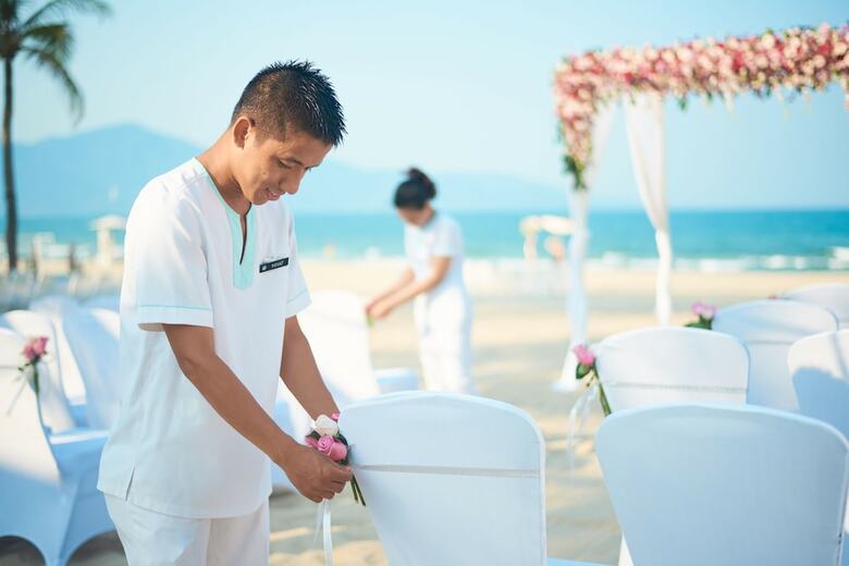 Hotel Pullman Danang Beach Resort