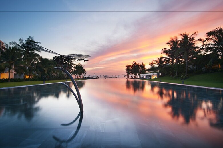 Hotel Pullman Danang Beach Resort