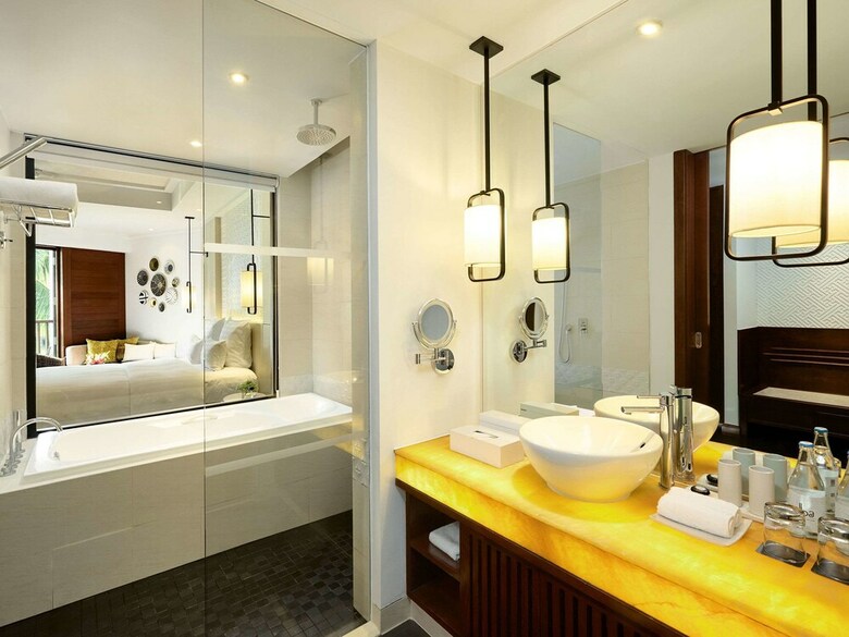 Hotel Pullman Danang Beach Resort