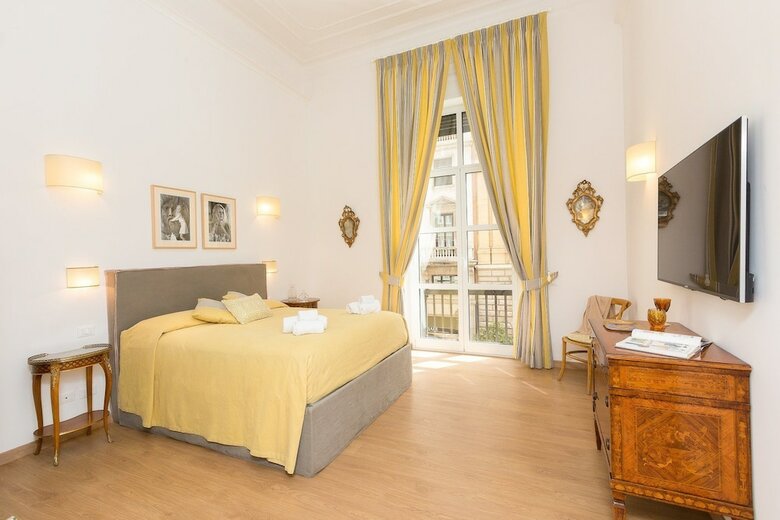 Prestigious Apartment Via Barberini