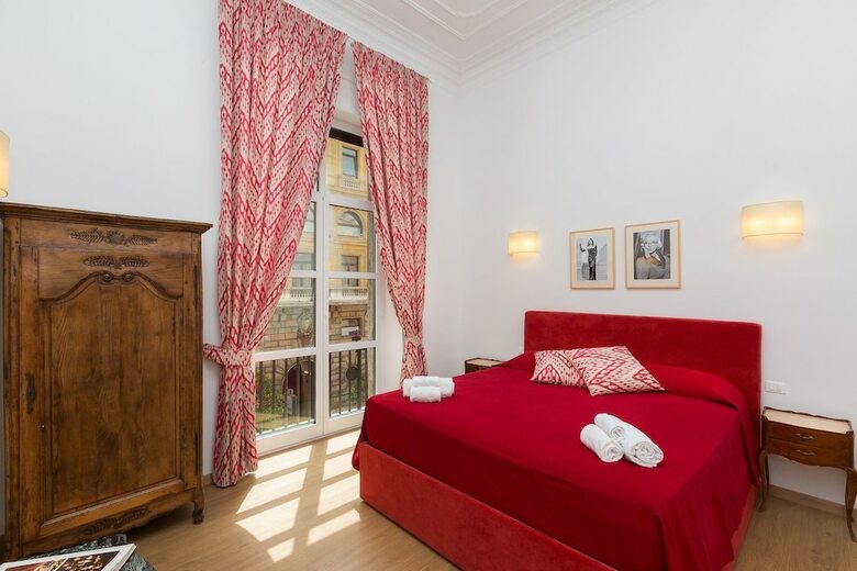 Prestigious Apartment Via Barberini