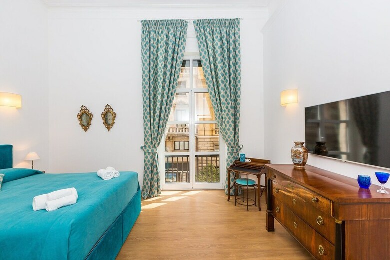 Prestigious Apartment Via Barberini