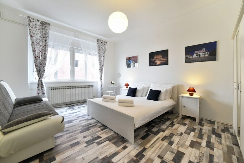 Sunny Apartment