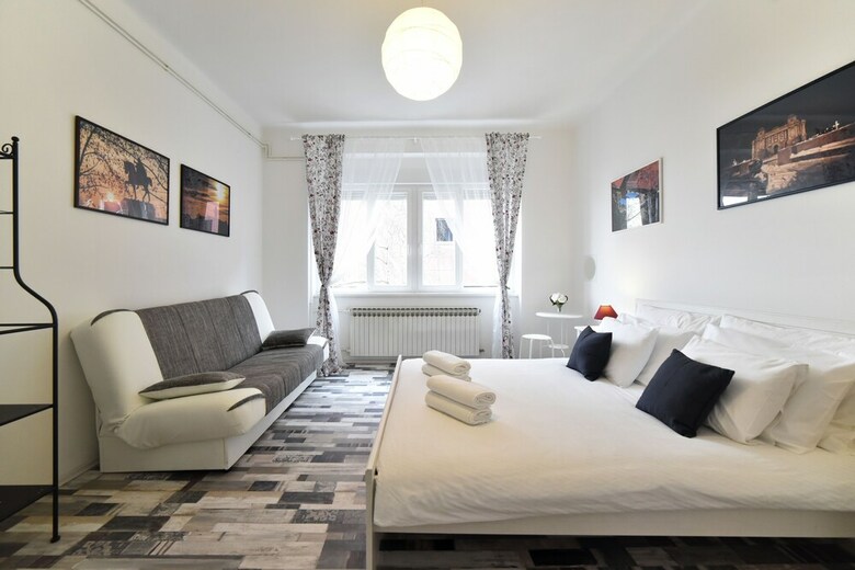 Sunny Apartment