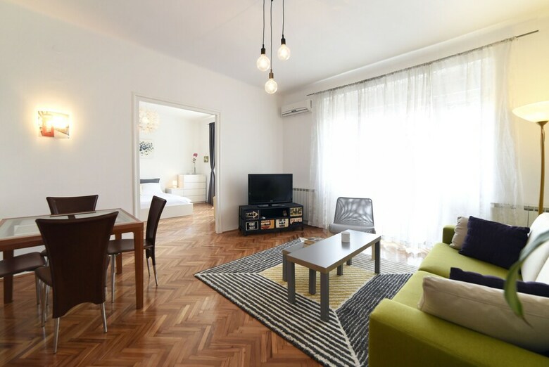 Sunny Apartment