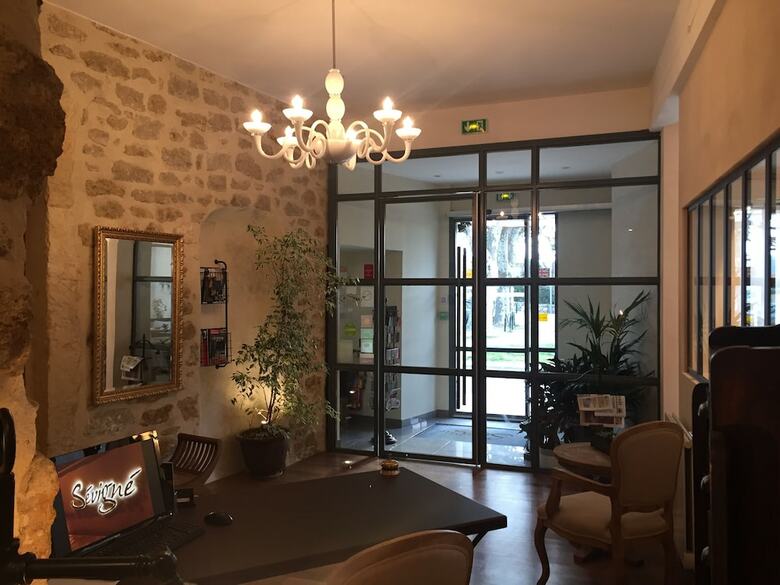 Hotel H�tel L'instant S�vign�