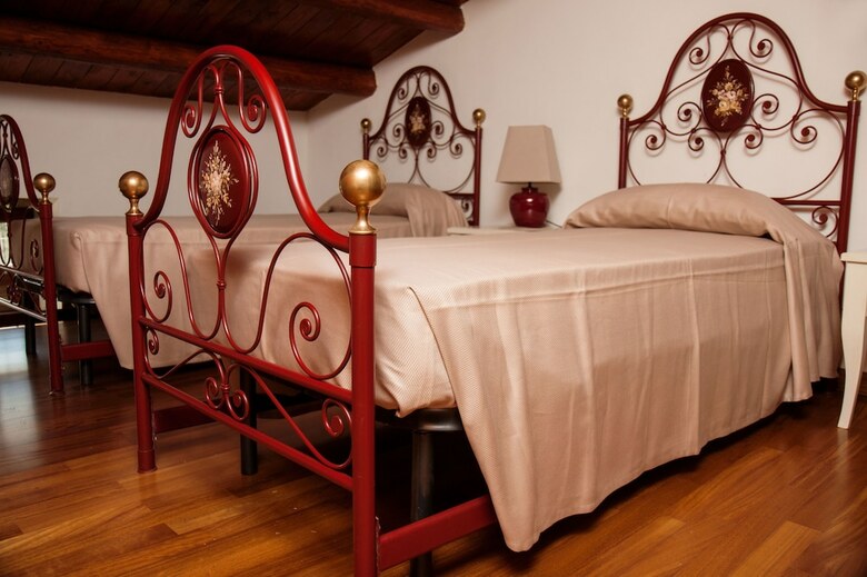 Agroturismo Serravalle Relais & Country Villa