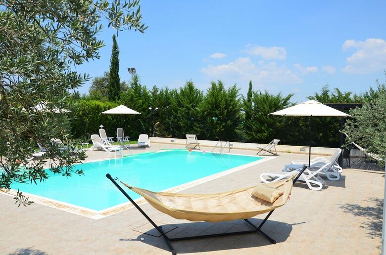 Agroturismo Serravalle Relais & Country Villa
