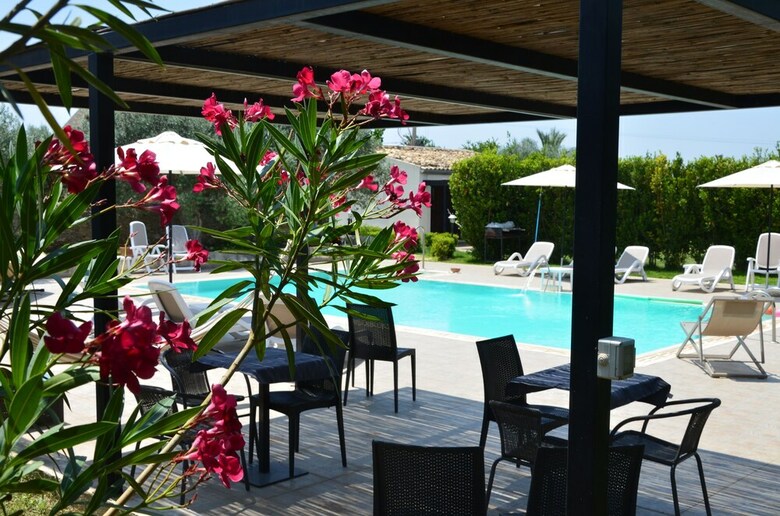 Agroturismo Serravalle Relais & Country Villa