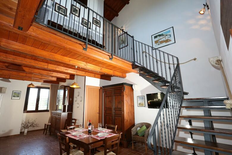 Agroturismo Serravalle Relais & Country Villa