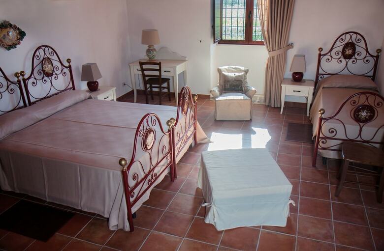 Agroturismo Serravalle Relais & Country Villa