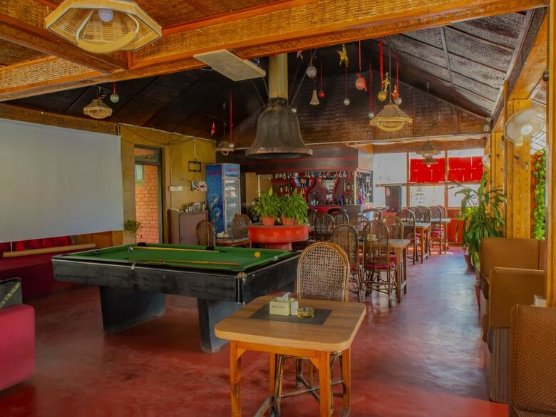 Oyo 301 Hotel Monal