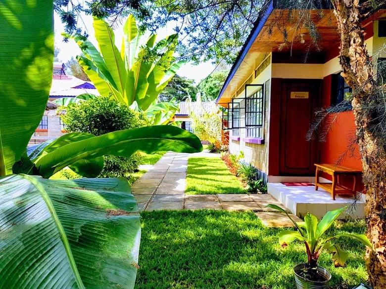 Hotel Penguin House Nanyuki