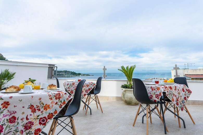 Bed & Breakfast UNA Terrazza Sul Golfo