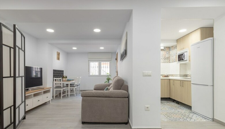 Apartamentos Living4malaga Pedregalejo Beach