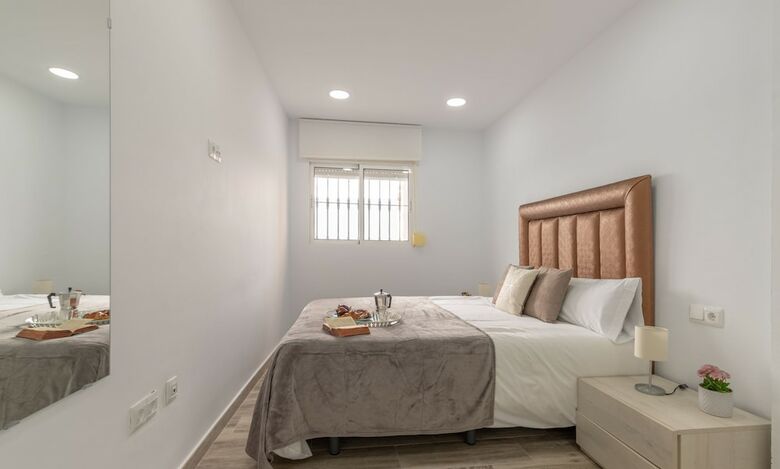 Apartamentos Living4malaga Pedregalejo Beach
