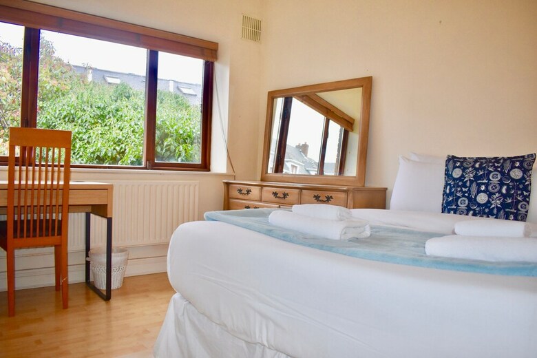 Bright 3 Bedroom House In Central Dublin